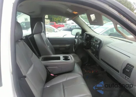 2008 Chevrolet Silverado 1500 Work Truck z USA, uszkodzony, nr VIN 1GCEC14X38Z250401